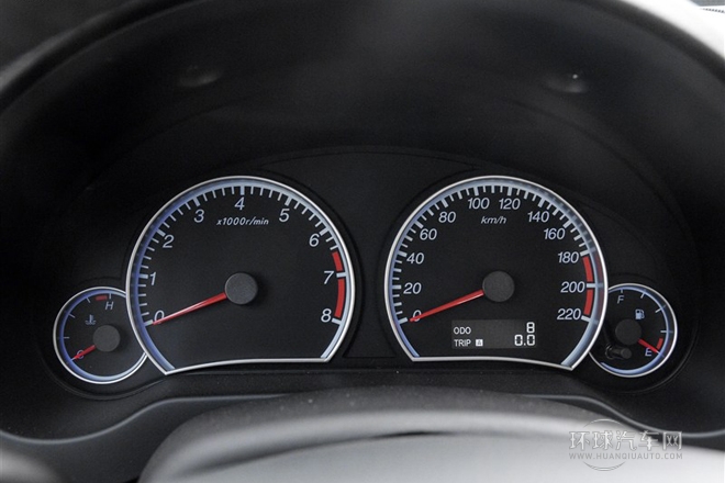 2013款 三廂 1.6L 手動精英版