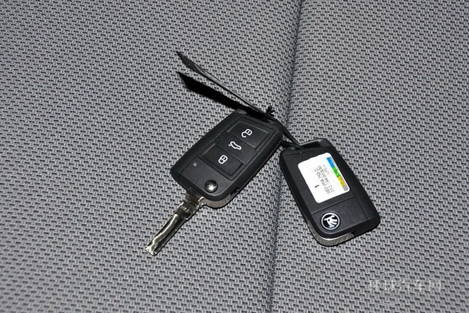 2015款 1.6L 手動(dòng)逸致版