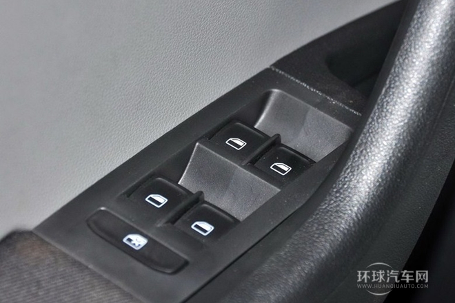 2015款 1.6L 手動(dòng)逸致版