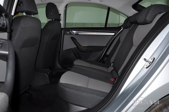 2015款 1.6L 手動(dòng)逸致版