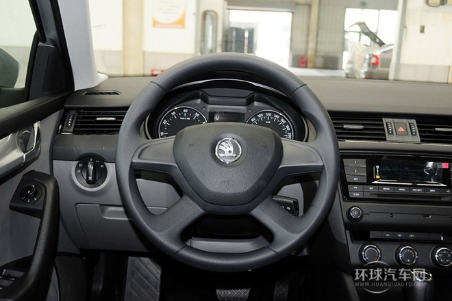 2015款 1.6L 自動逸致版