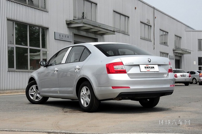 2015款 1.6L 自動逸致版