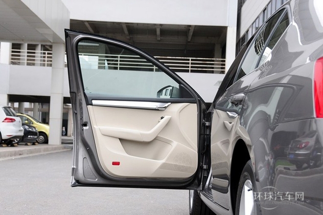 2015款 1.6L 手動逸杰版