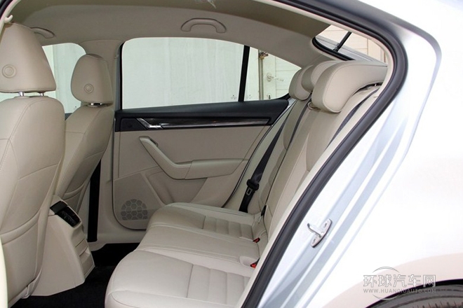 2015款 1.6L 手動(dòng)逸俊版