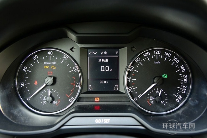 2015款 1.6L 自動逸俊版