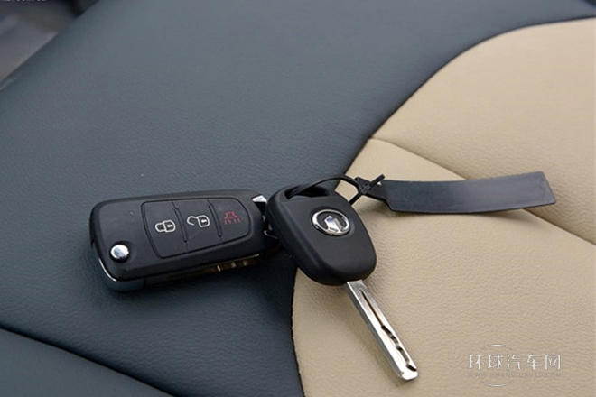 2014款 2.0T兩驅領航型4D20B