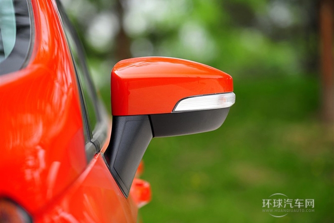 2013款 1.5L 自動尊貴型