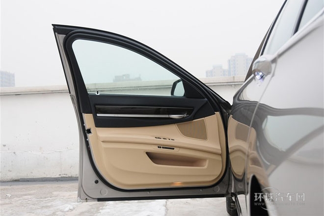 2013款 730Li 豪華型