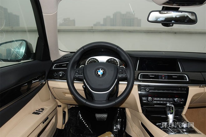 2013款 730Li 豪華型