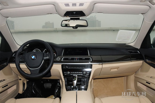 2013款 730Li 豪華型