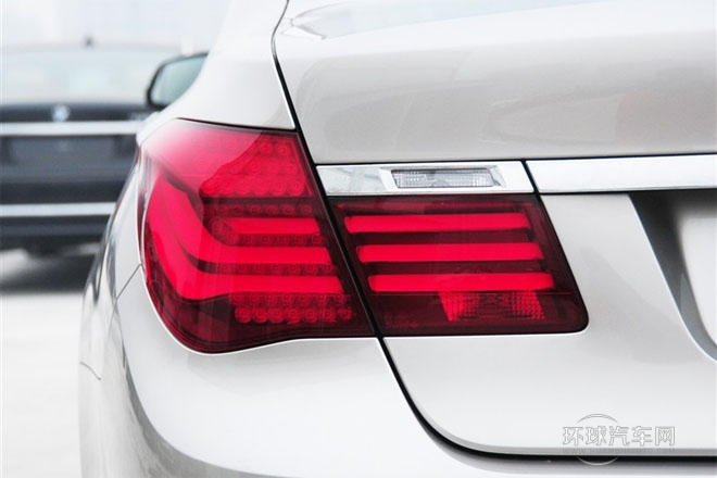 2013款 730Li 豪華型