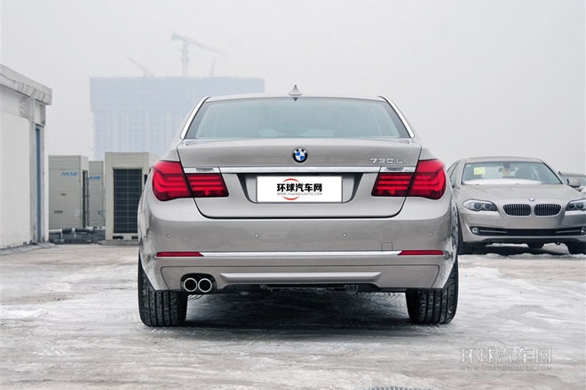 2013款 730Li 豪華型