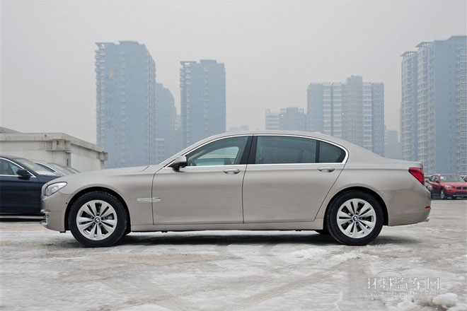 2013款 730Li 豪華型