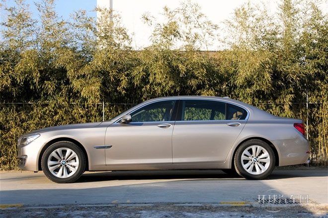 2013款 730Li 領先型