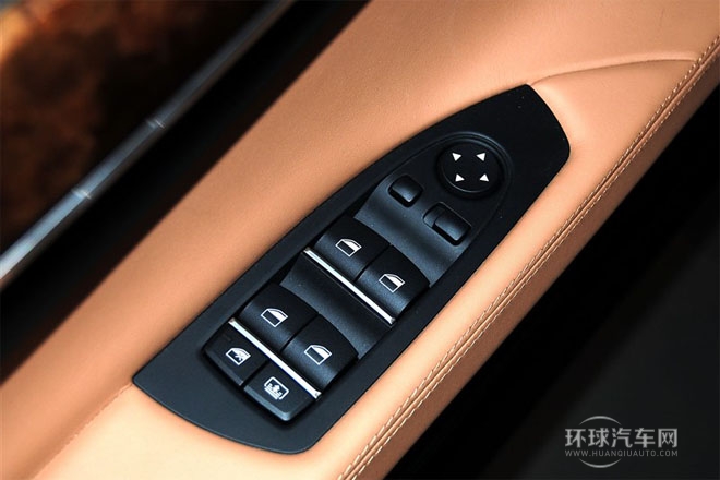2013款 740Li 豪華型