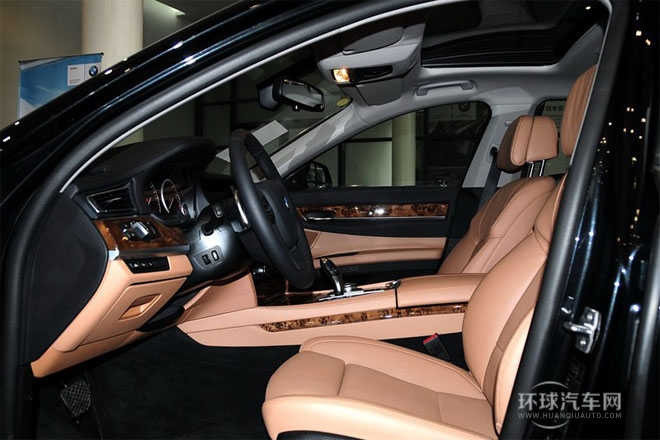 2013款 740Li 豪華型