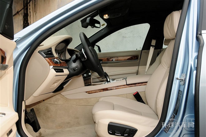 2013款 740Li 混合動(dòng)力版