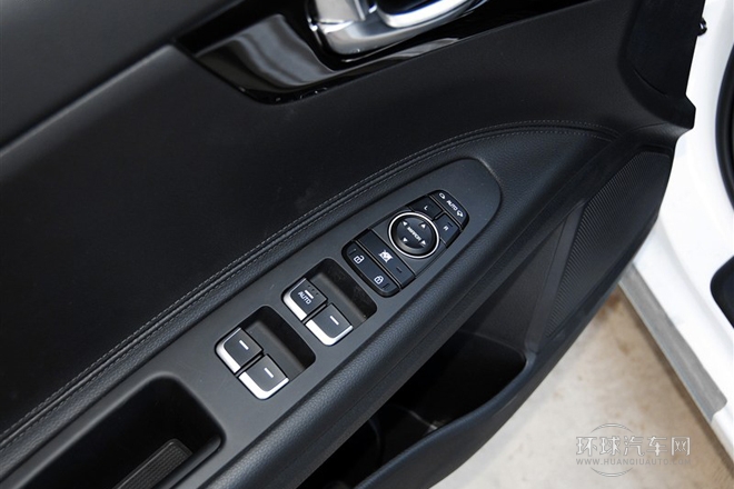 起亞K4 2014款 1.8L 自動LUX