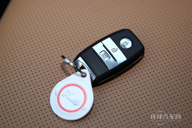 起亞K4 2014款 2.0L 自動LUX