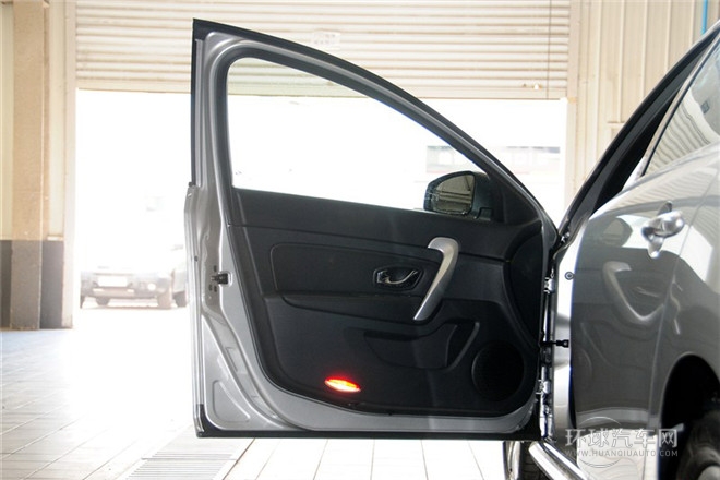 2013款 改款 2.0L 舒適版