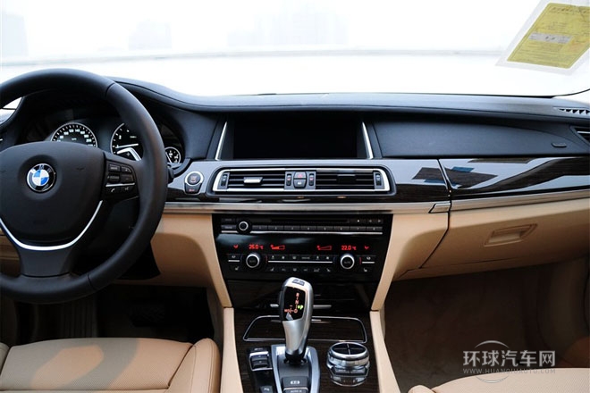 2013款 740Li 領先型