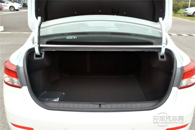 2013款 改款 2.0L 悅享版