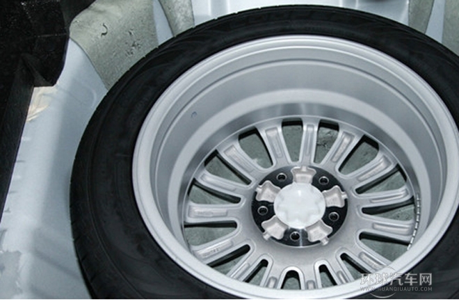 2014款 升級版 1.5T 手動尊貴型