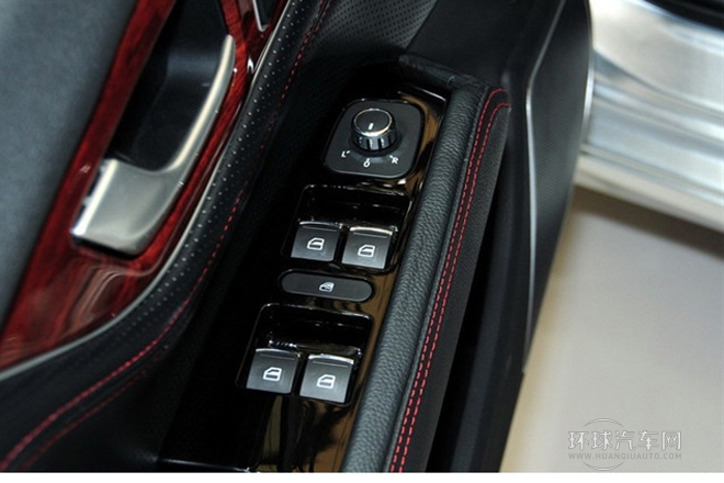 2014款 升級版 1.5T 手動尊貴型