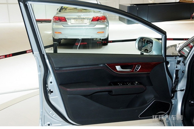 2014款 升級版 1.5T 手動尊貴型