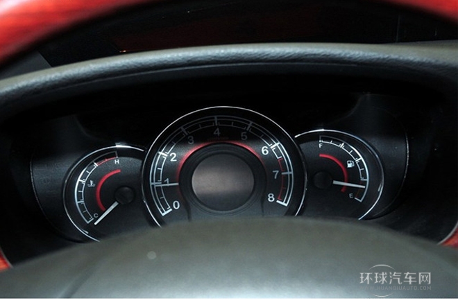 2014款 升級版 1.5T 手動尊貴型