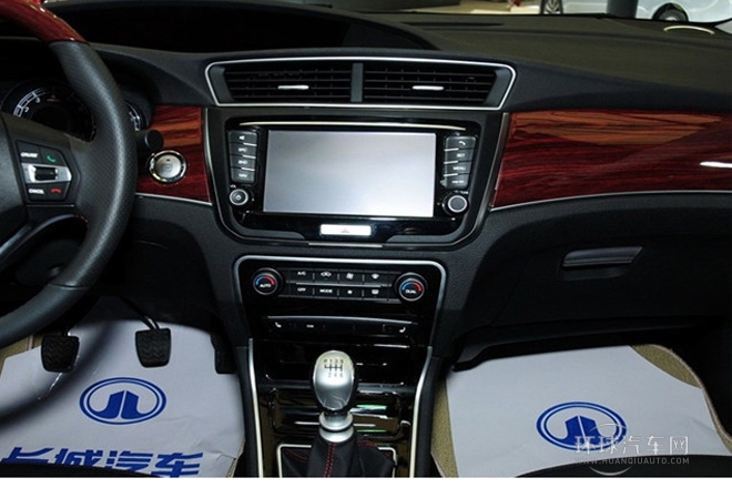 2014款 升級版 1.5T 手動尊貴型