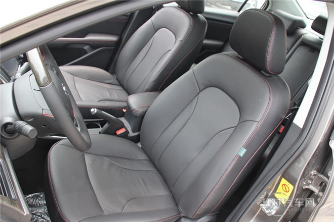 2013款 1.5T 手動尊貴型