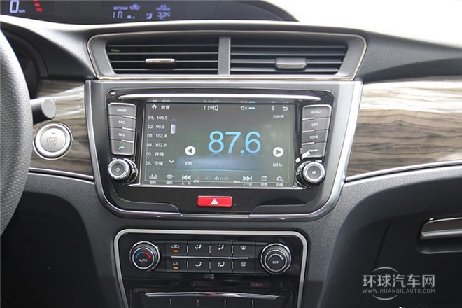 2013款 1.5T 手動尊貴型