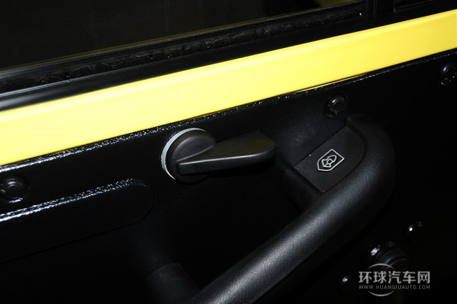 2010款 2.0L 硬頂版