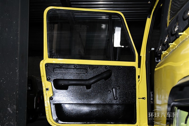 2010款 2.0L 硬頂版