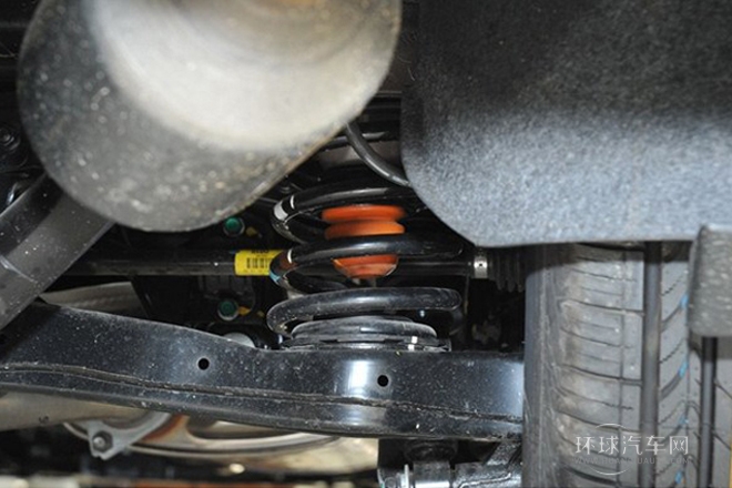 2013款 3.3L 7座豪華版