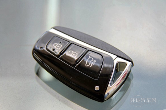 2013款 3.0L 7座棕色內飾旗艦版