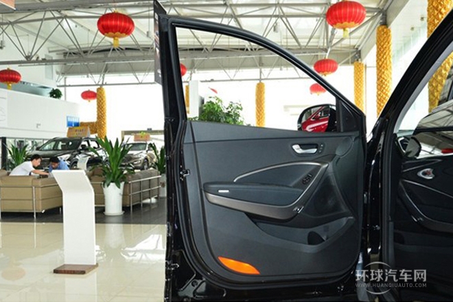 2013款 3.0L 7座棕色內飾旗艦版