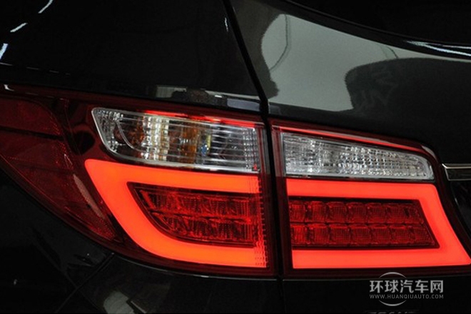 2013款 3.0L 7座棕色內飾旗艦版