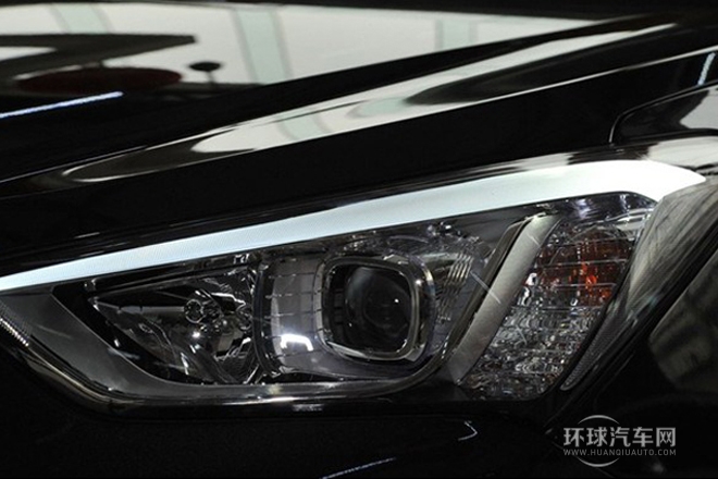 2013款 3.0L 7座棕色內飾旗艦版