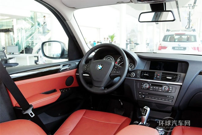 2013款 改款 xDrive20i 豪華型