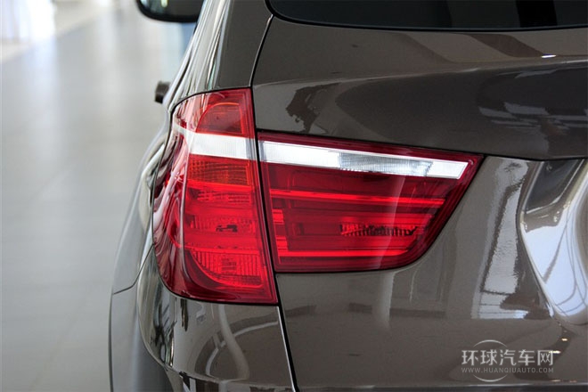 2013款 改款 xDrive20i 豪華型