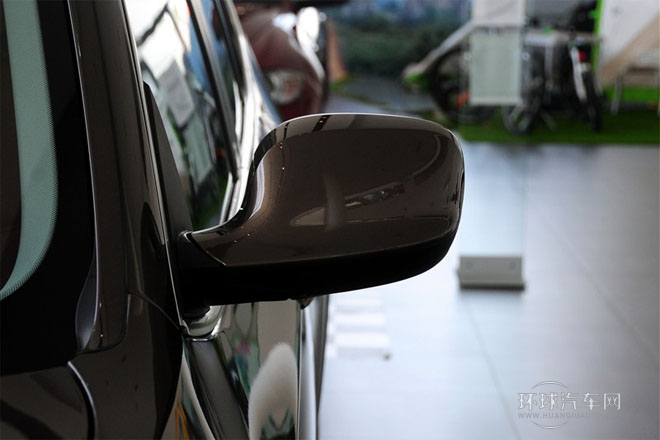 2013款 改款 xDrive20i 豪華型