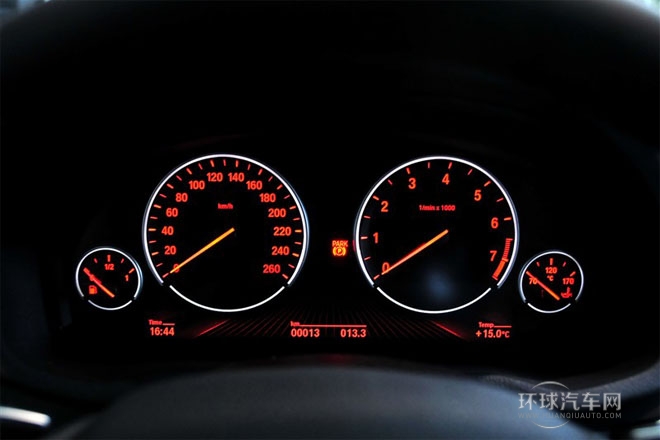 2013款 改款 xDrive35i 豪華型