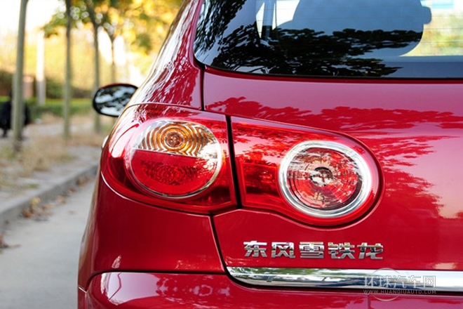 2013款 CROSS 1.6L 自動運動型