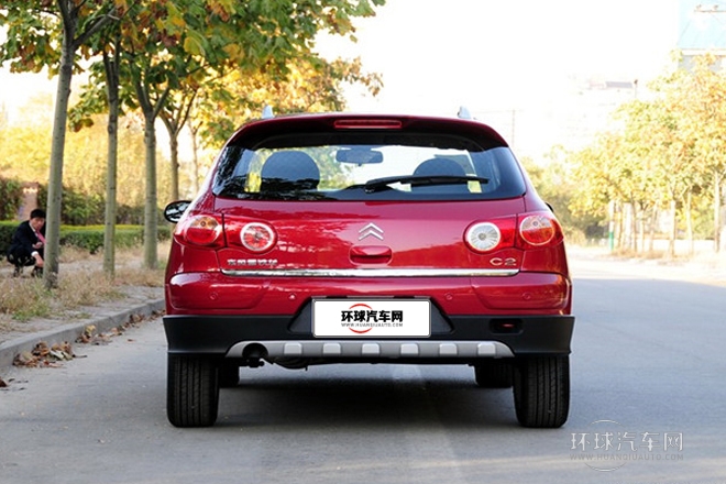 2013款 CROSS 1.6L 自動運動型