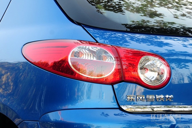 2013款 CROSS 1.4L 手動運動型