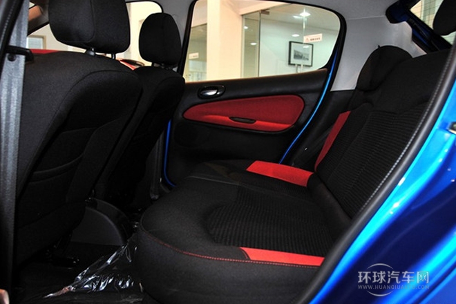 2012款 1.4L 手動(dòng)運(yùn)動(dòng)型