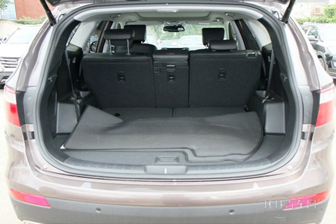 2013款 3.0L 7座豪華版