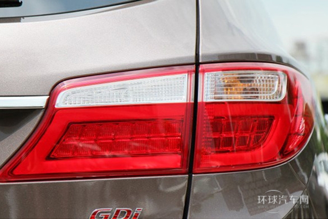 2013款 3.0L 7座豪華版